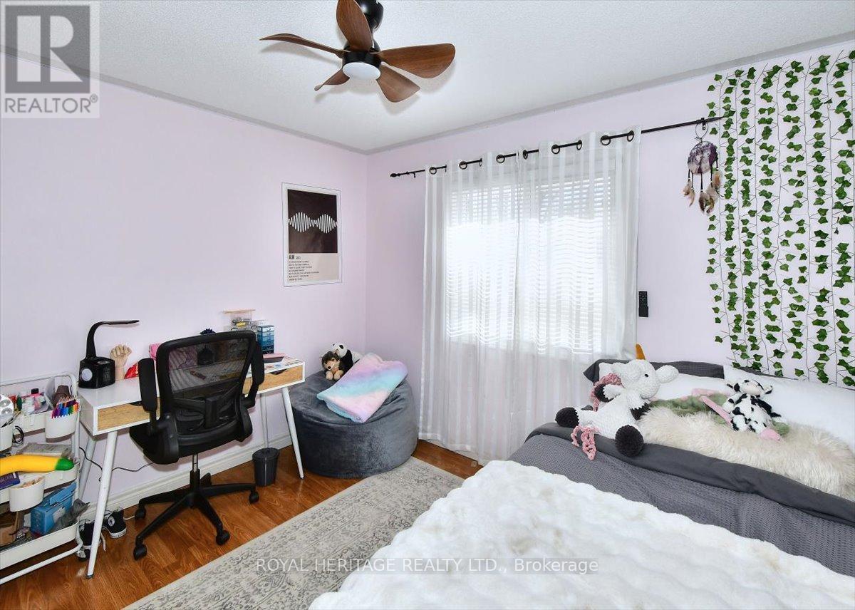 731 Peterborough Avenue, Selwyn, ON - Indoor Photo Showing Bedroom