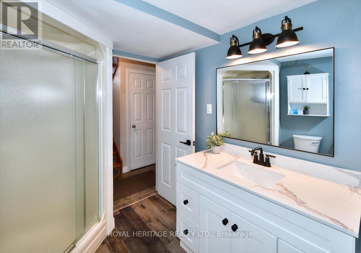731 Peterborough Avenue, Selwyn, ON - Indoor Photo Showing Bathroom