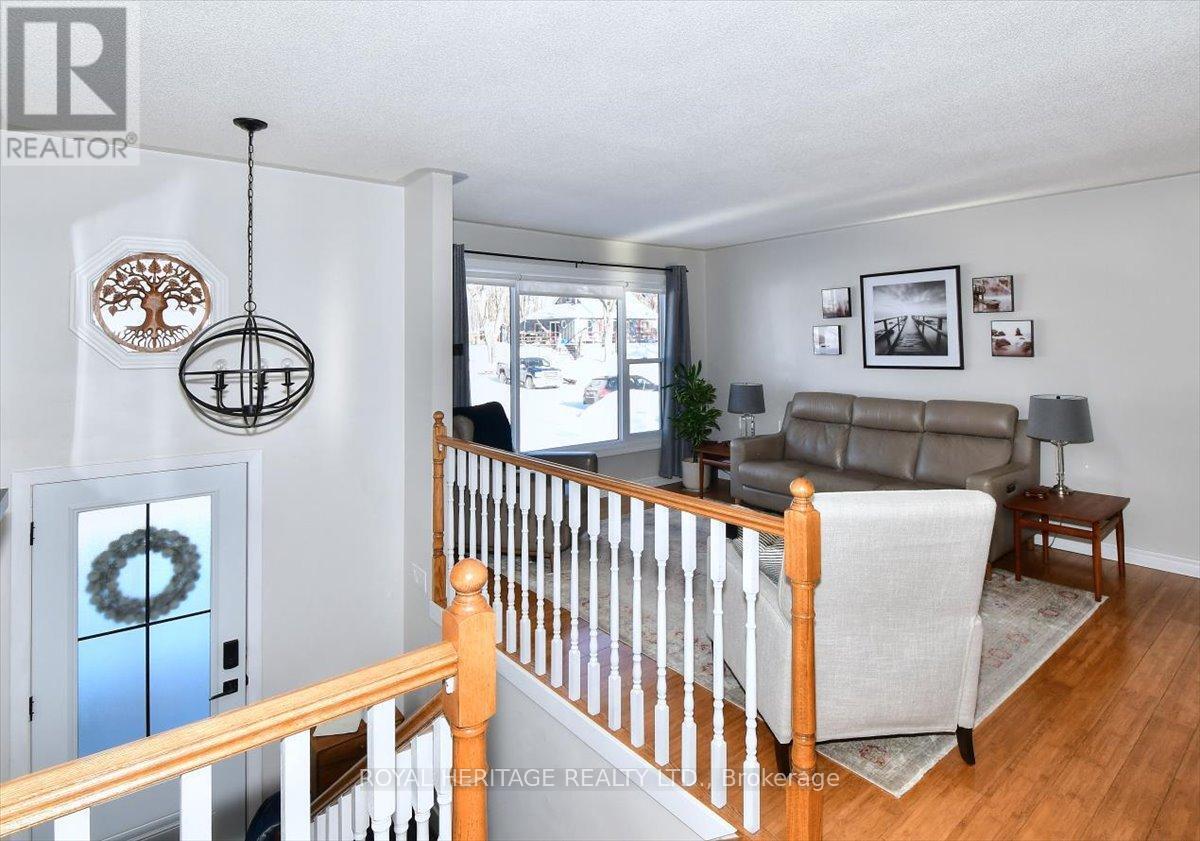 731 Peterborough Avenue, Selwyn, ON - Indoor Photo Showing Other Room