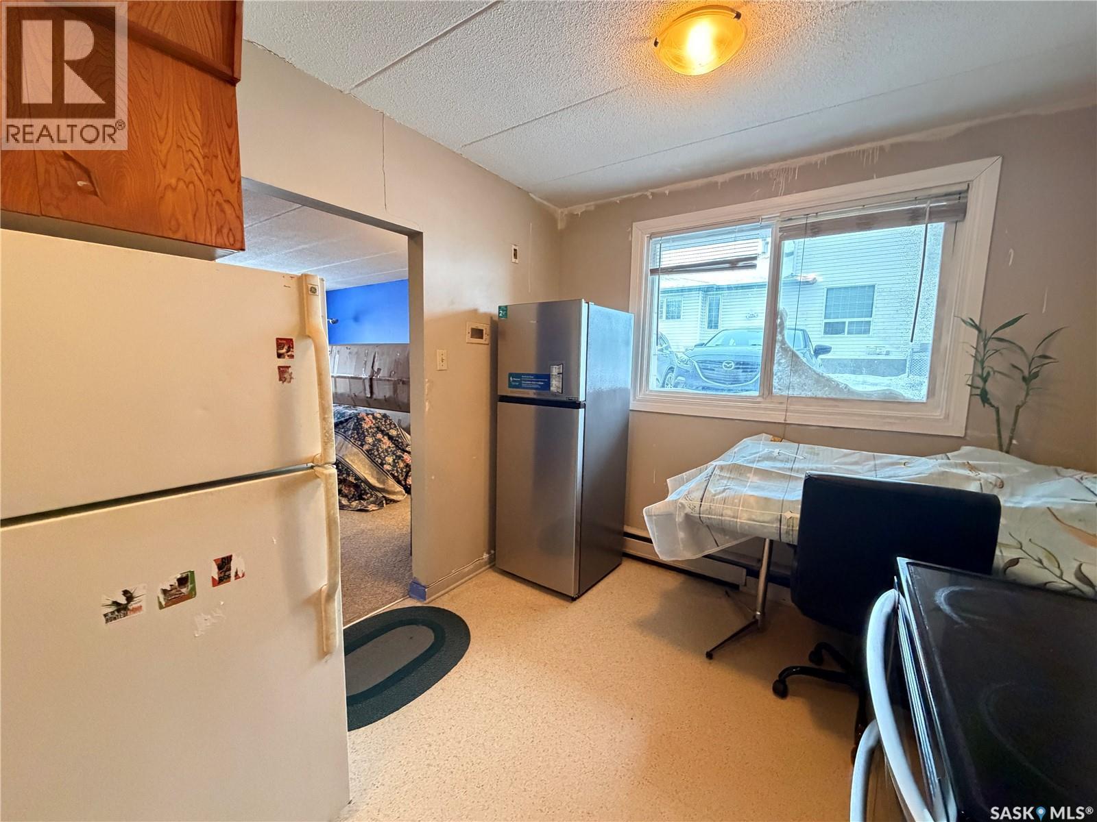 8 2620 5Th Avenue N, Regina, SK - Indoor