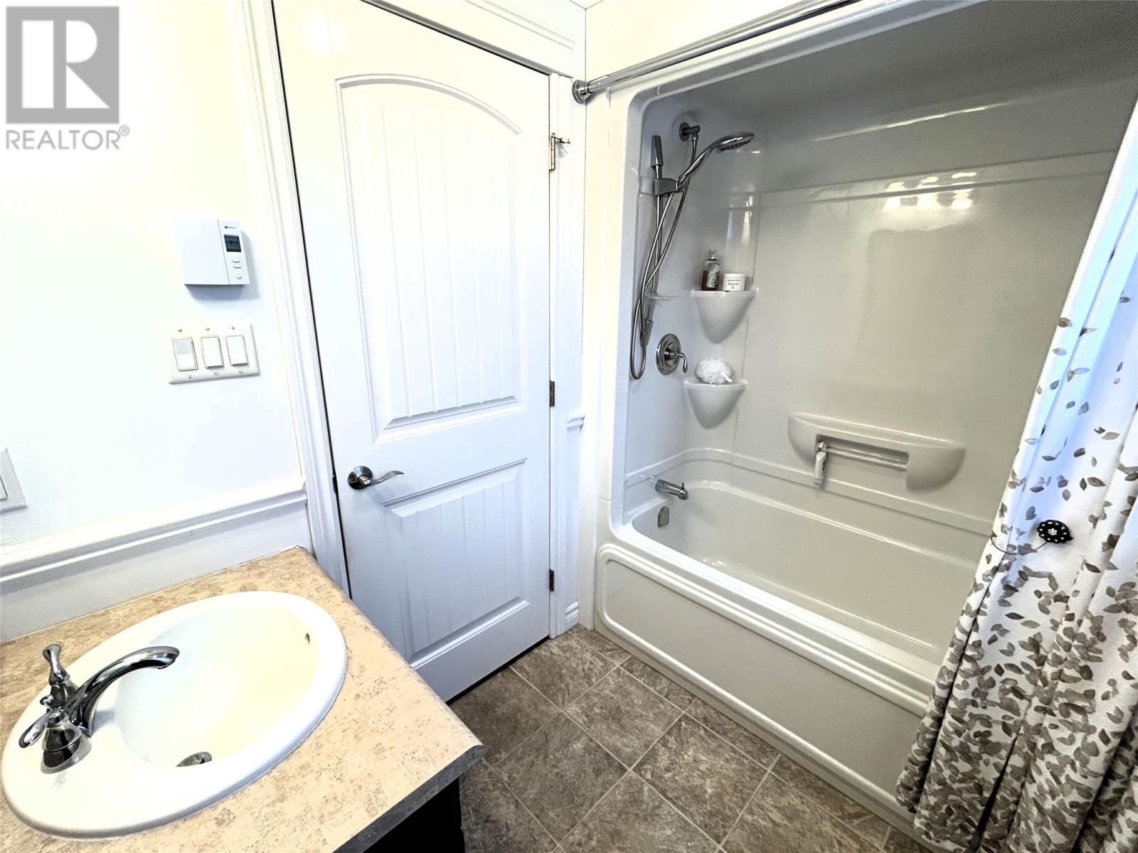 1 Leonard Drive, Port Au Port East, NL - Indoor Photo Showing Bathroom