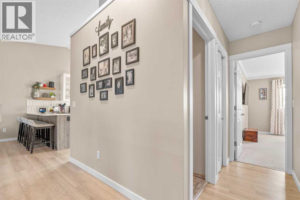 6 Easterbrook Place Se, Airdrie, AB - Indoor Photo Showing Other Room