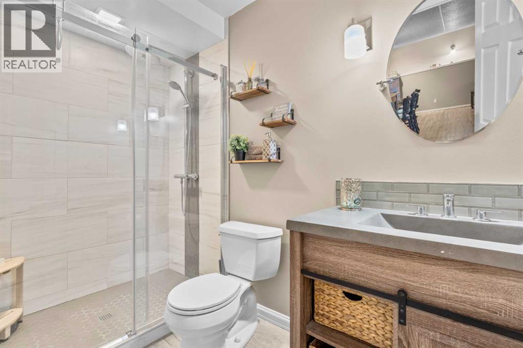 6 Easterbrook Place Se, Airdrie, AB - Indoor Photo Showing Bathroom