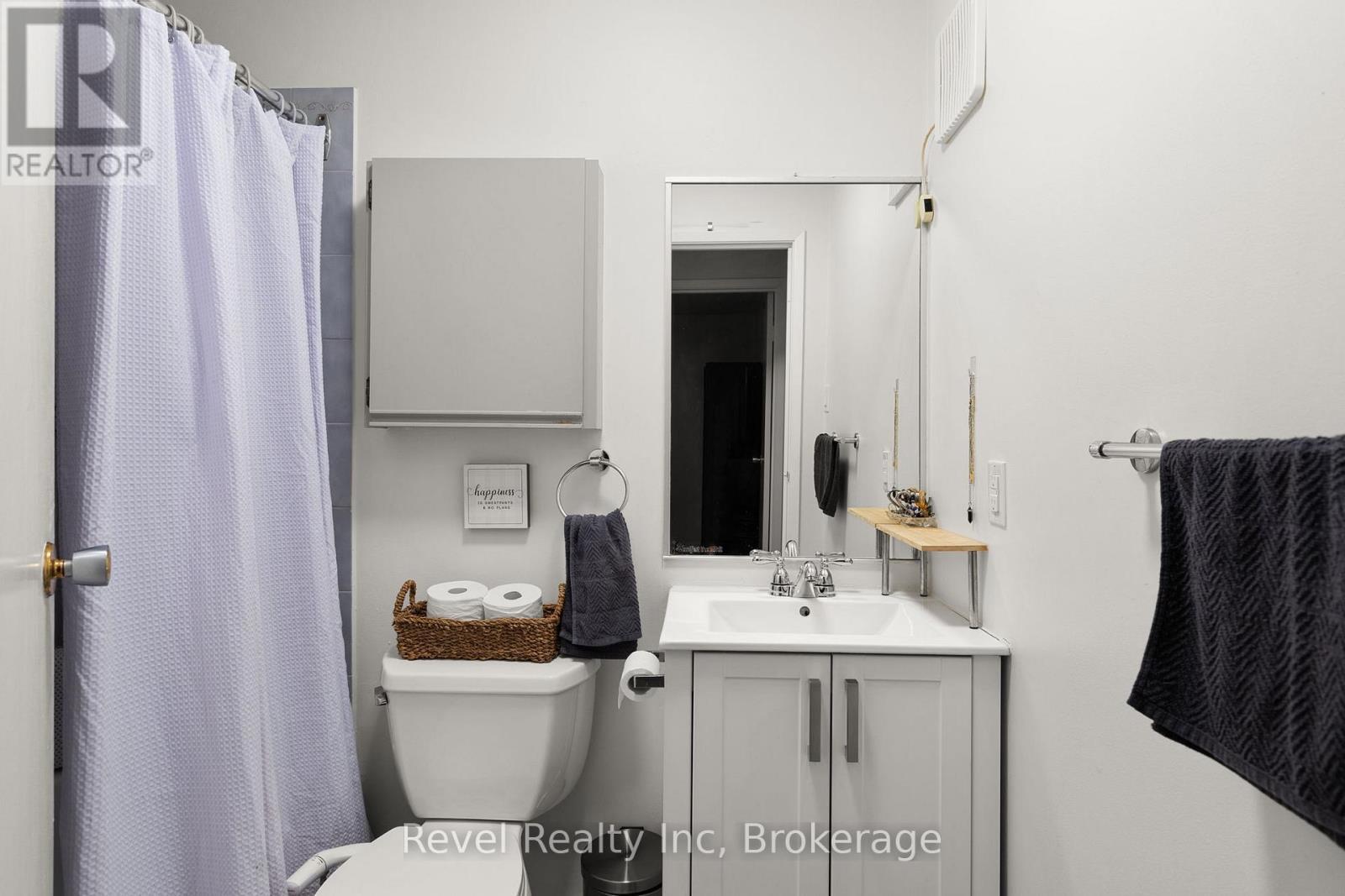 206 - 1 Georgian Bay Avenue, Parry Sound, ON - Indoor Photo Showing Bathroom