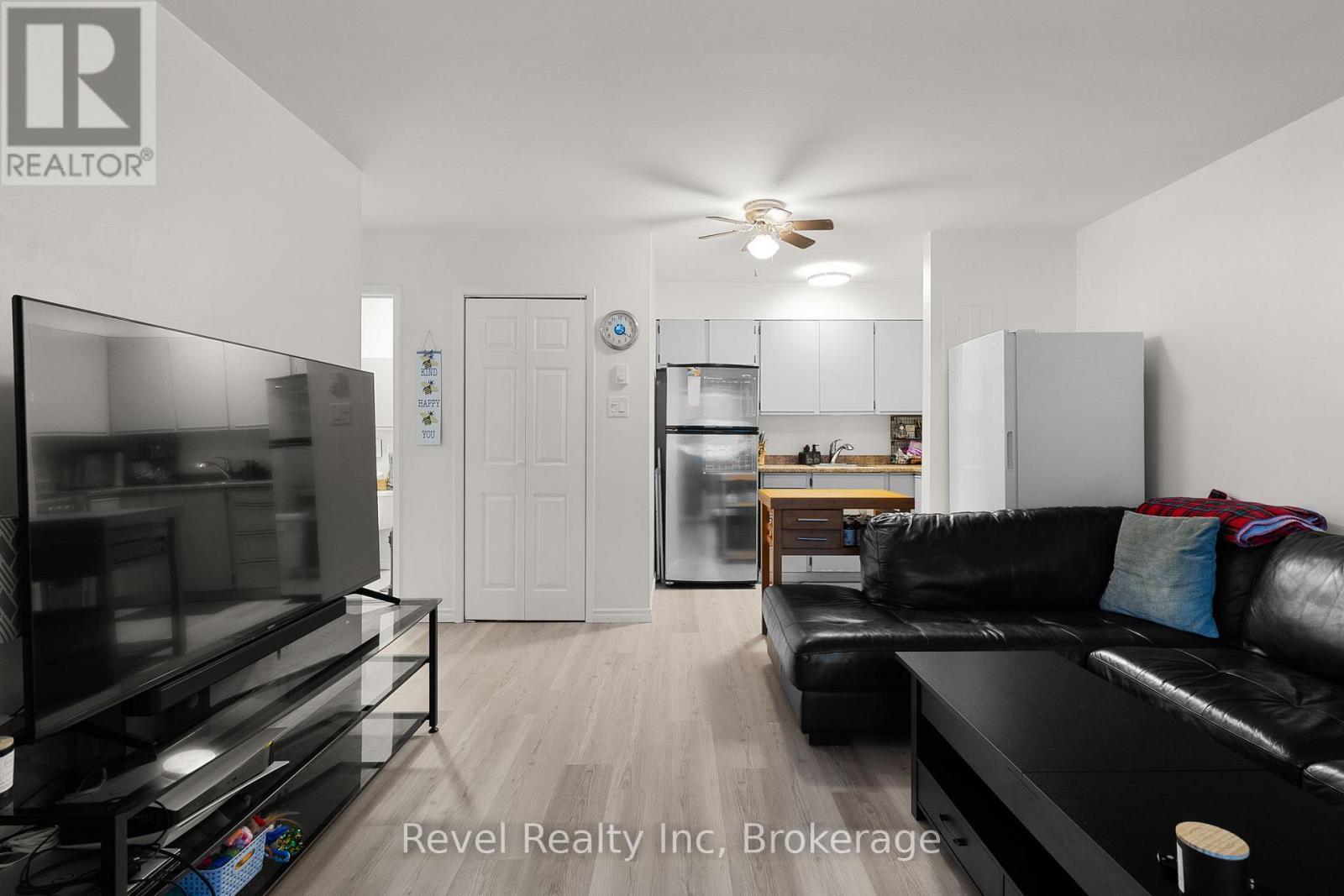 206 - 1 Georgian Bay Avenue, Parry Sound, ON - Indoor