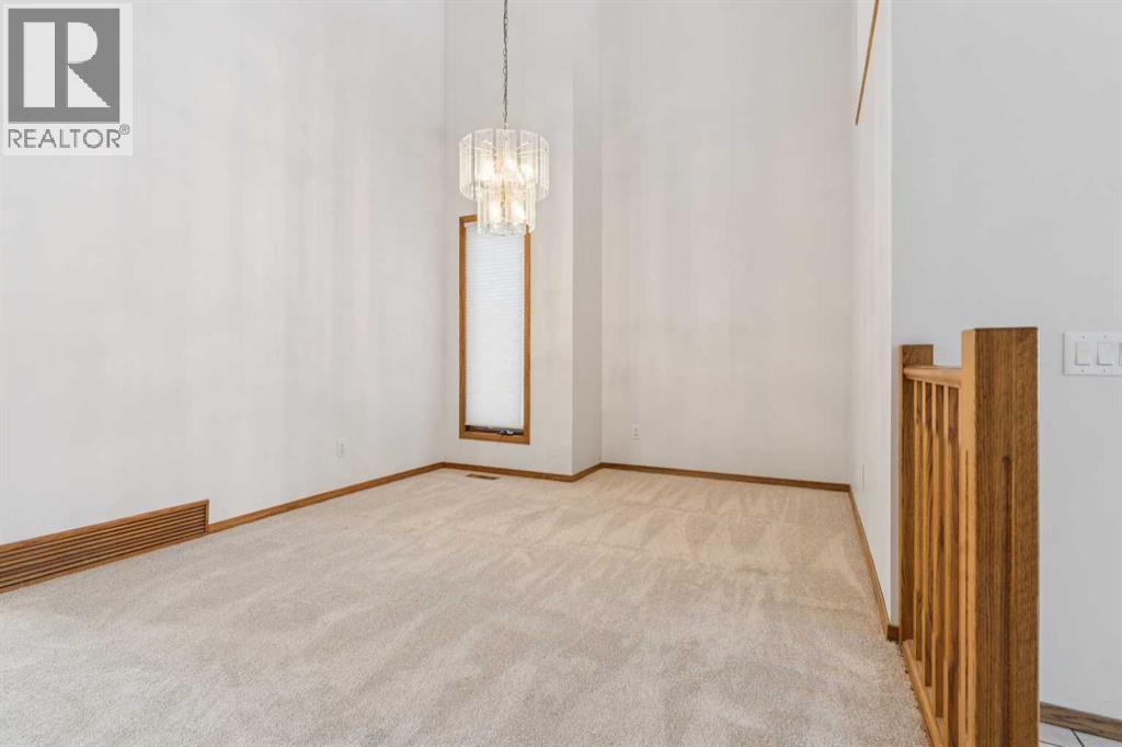 124 Edgebrook Road Nw, Calgary, AB - Indoor Photo Showing Other Room