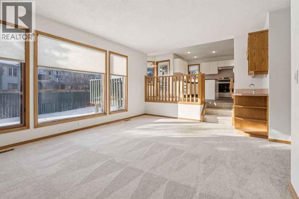 124 Edgebrook Road Nw, Calgary, AB - Indoor Photo Showing Other Room