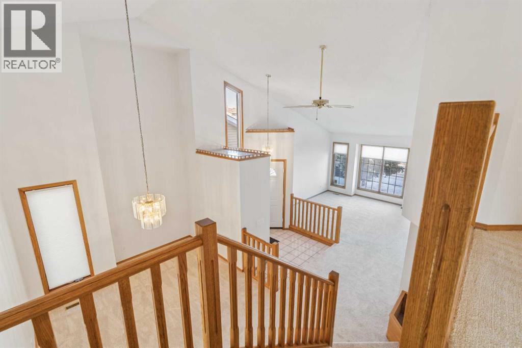 124 Edgebrook Road Nw, Calgary, AB - Indoor Photo Showing Other Room