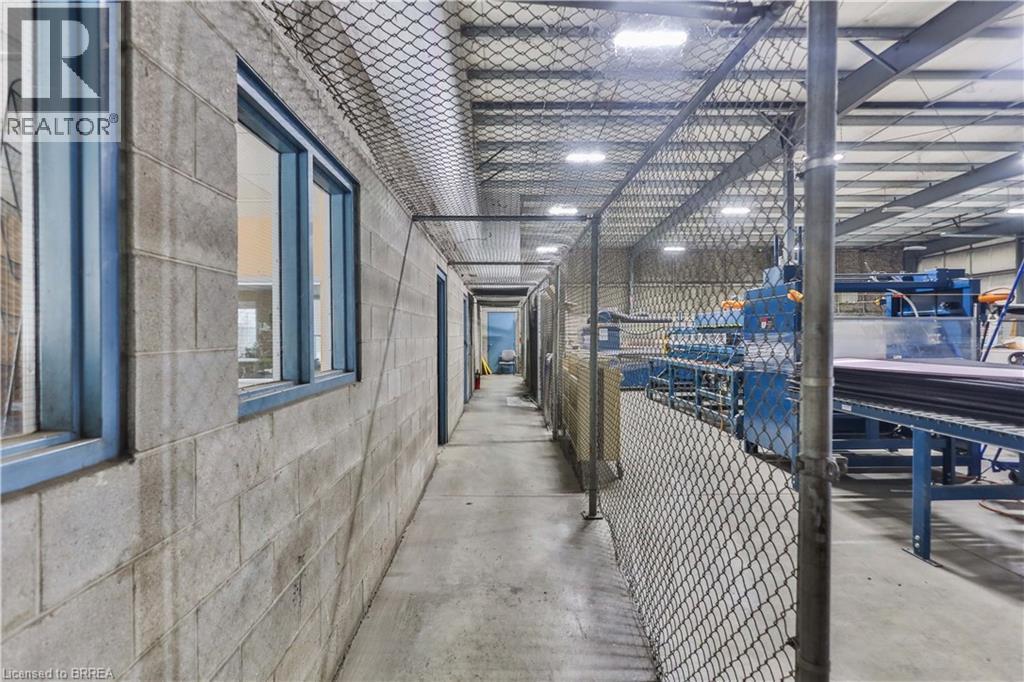 35 Sharp Road, Brantford, ON