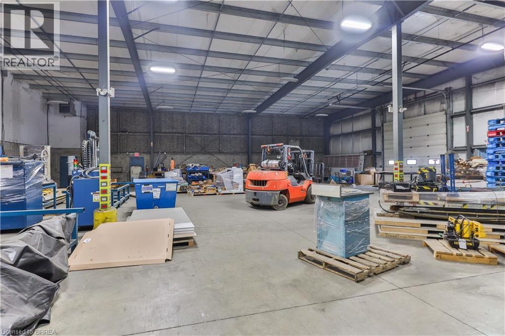 35 Sharp Road, Brantford, ON