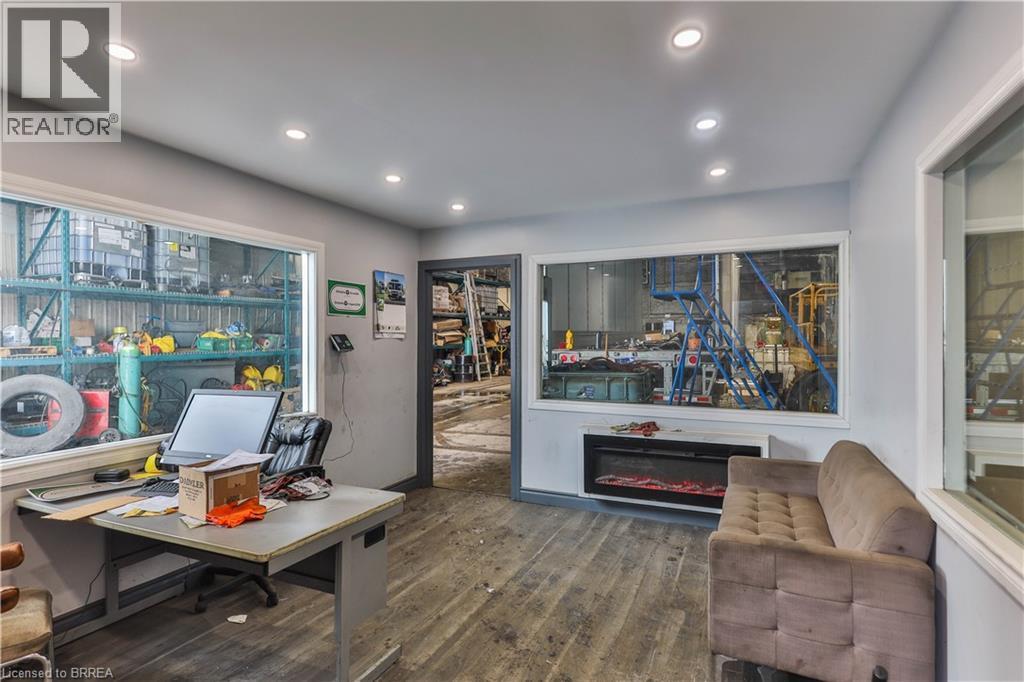 35 Sharp Road, Brantford, ON