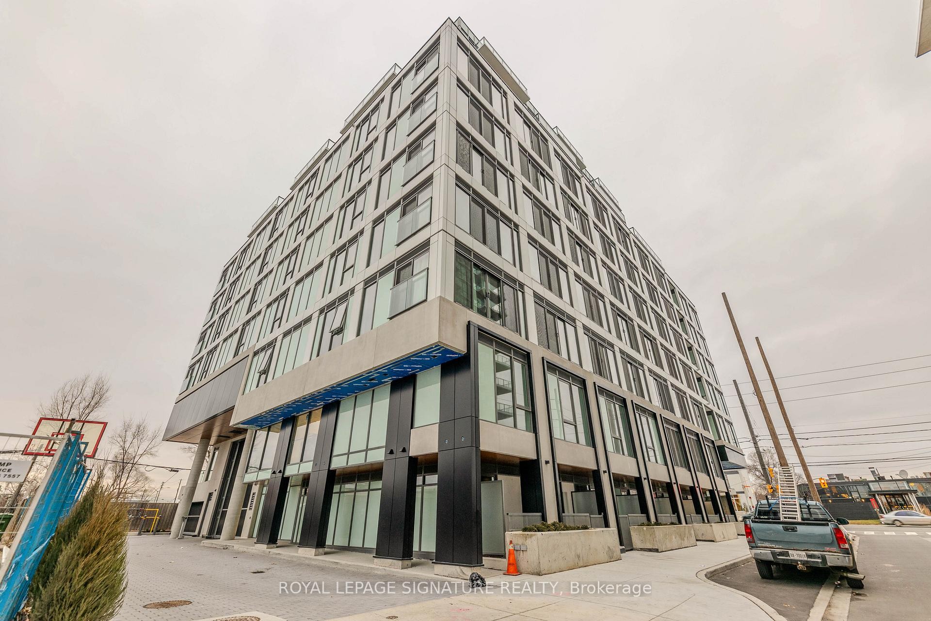 513-1195 The Queensway N/A, Toronto, ON - Outdoor