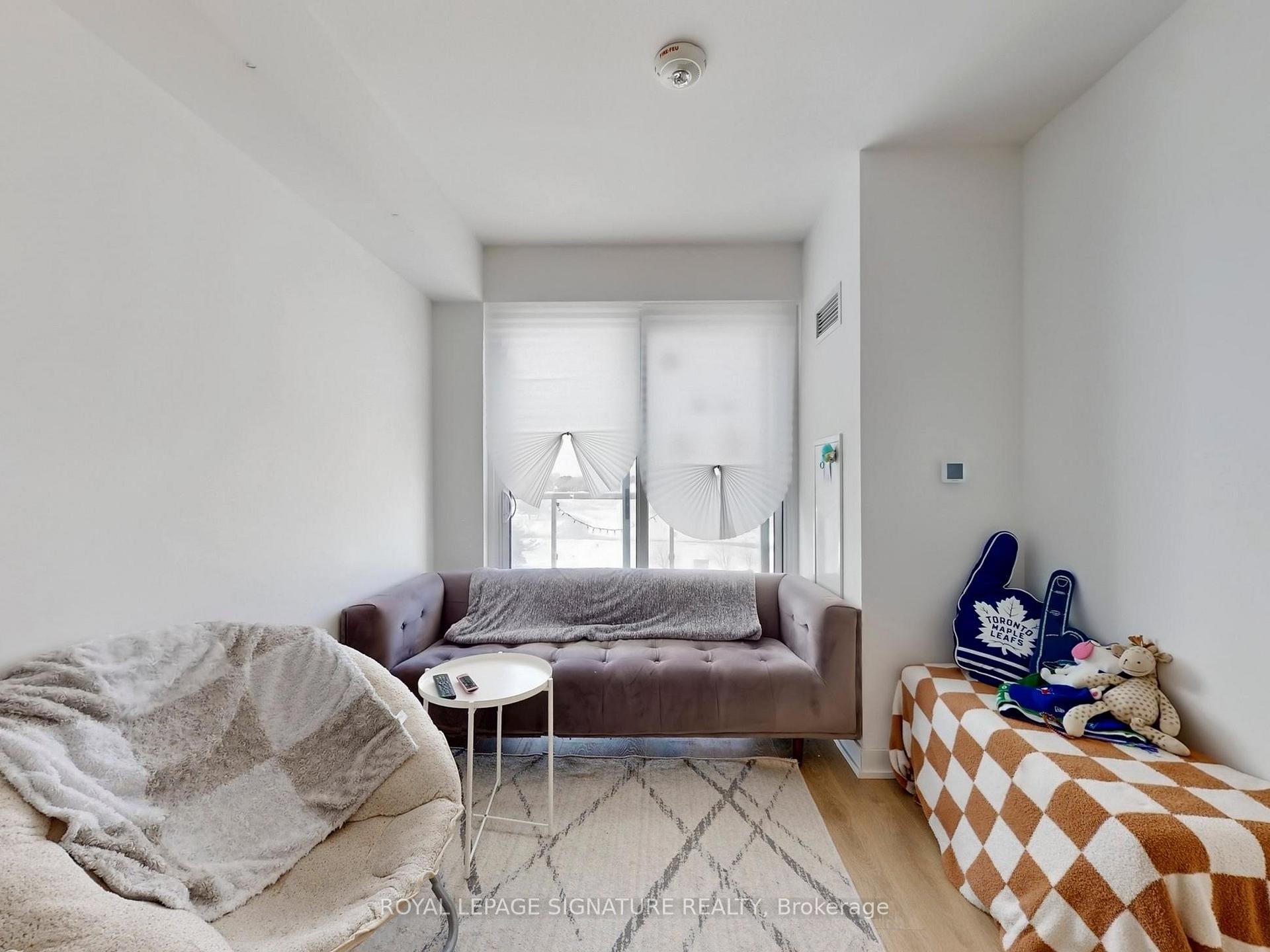 602-2033 Kennedy Road, Toronto, ON - Indoor