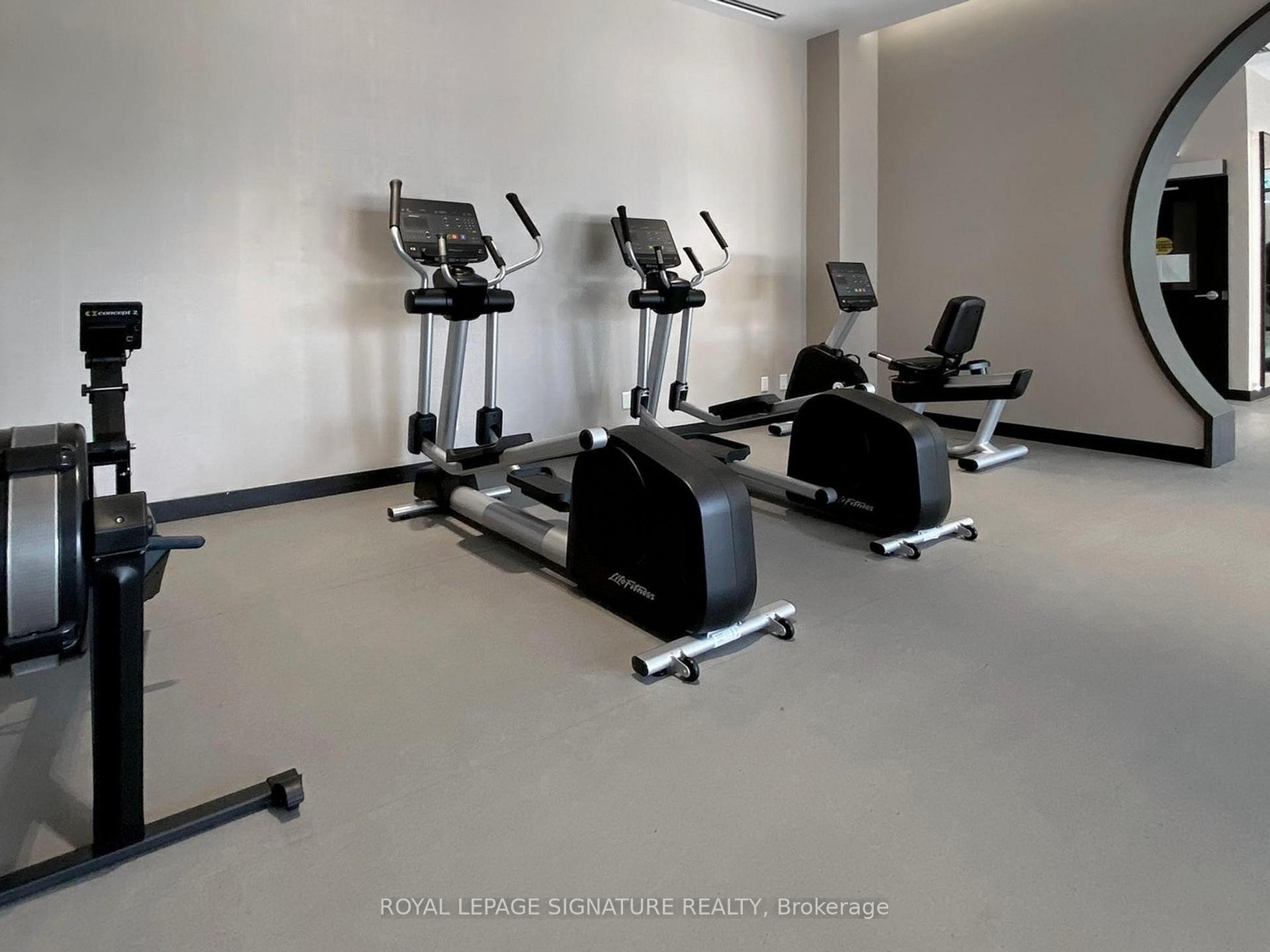 602-2033 Kennedy Road, Toronto, ON - Indoor Photo Showing Gym Room