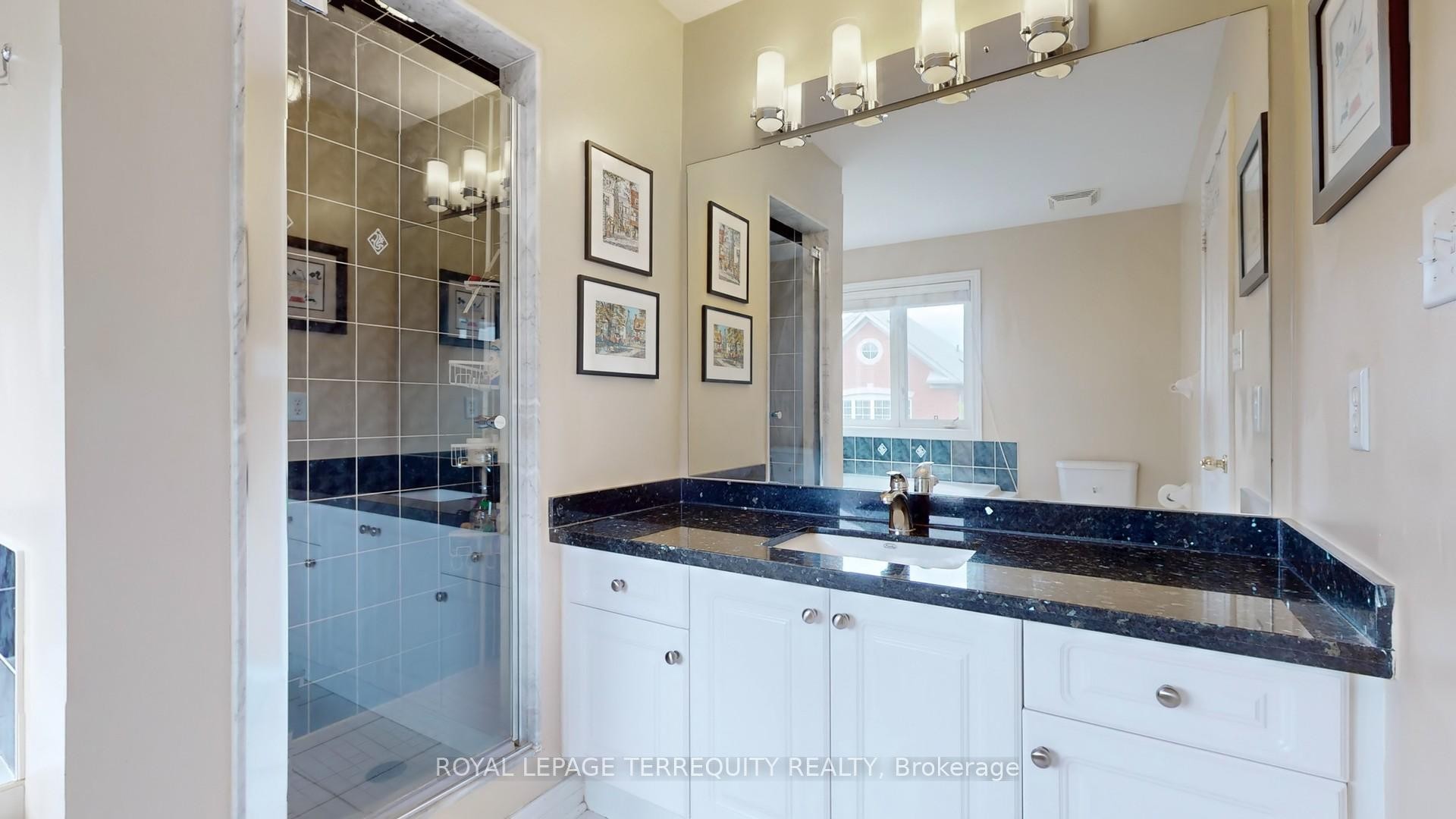 69 Vine Cliff Boulevard, Markham, ON - Indoor Photo Showing Bathroom