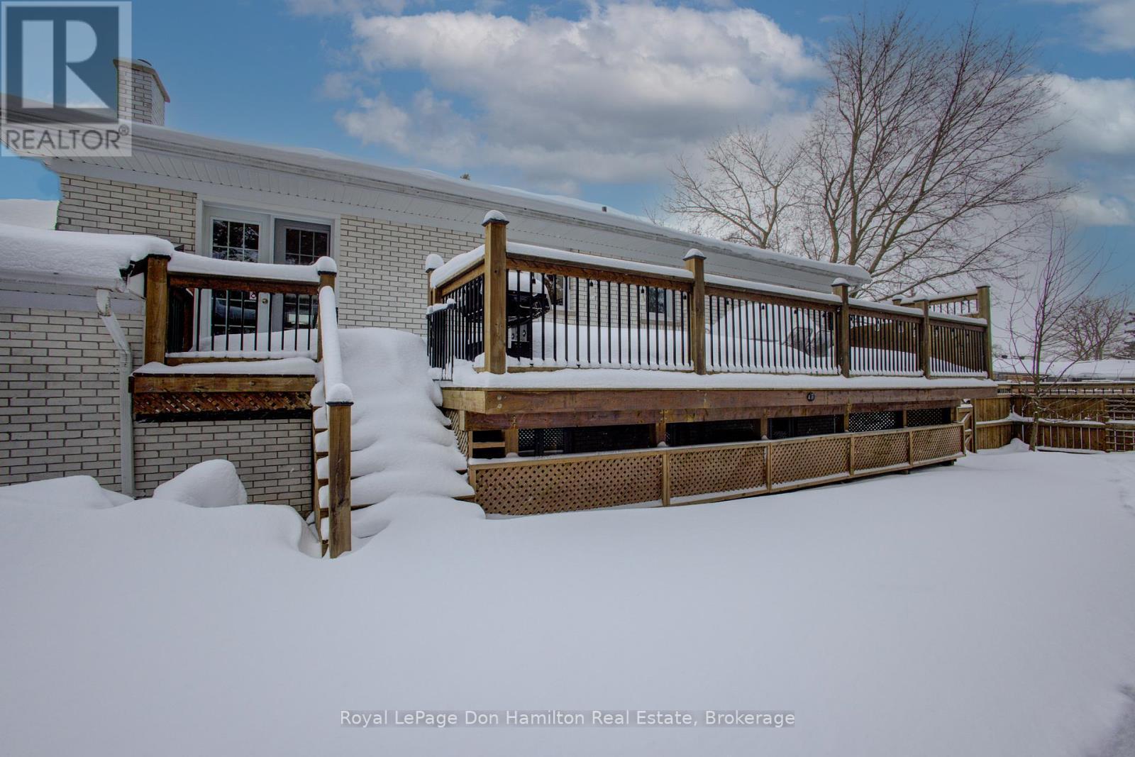 675 Prospect Street, Minto, ON - Outdoor With Deck Patio Veranda