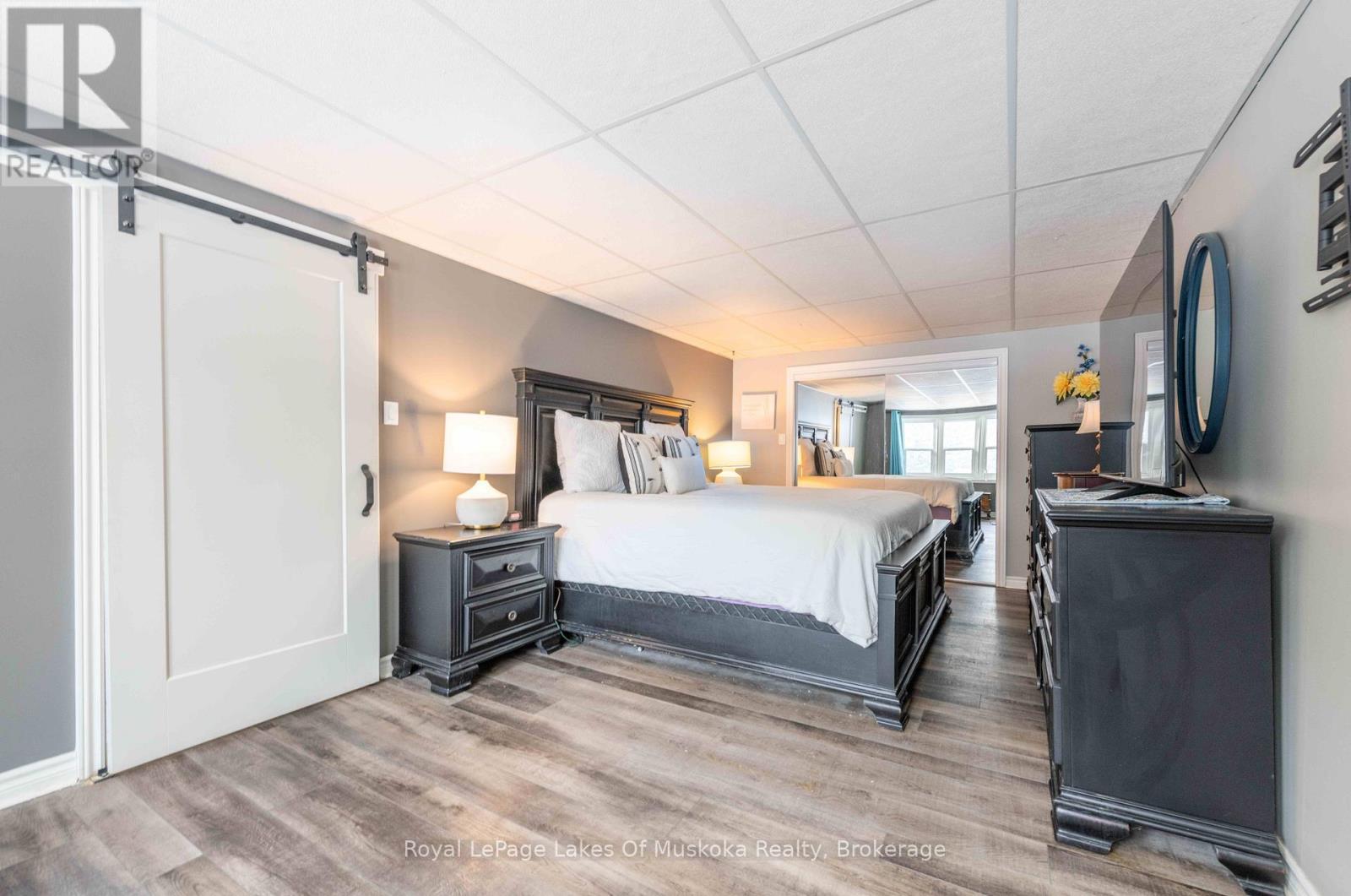 256 Woodland Drive, Huntsville (Chaffey), ON - Indoor Photo Showing Bedroom