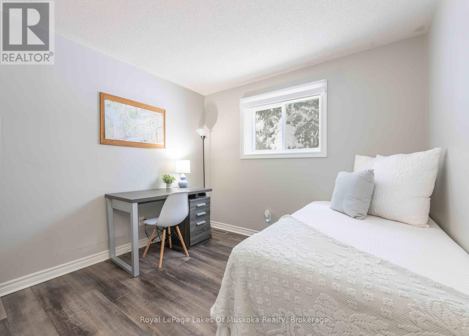256 Woodland Drive, Huntsville (Chaffey), ON - Indoor Photo Showing Bedroom