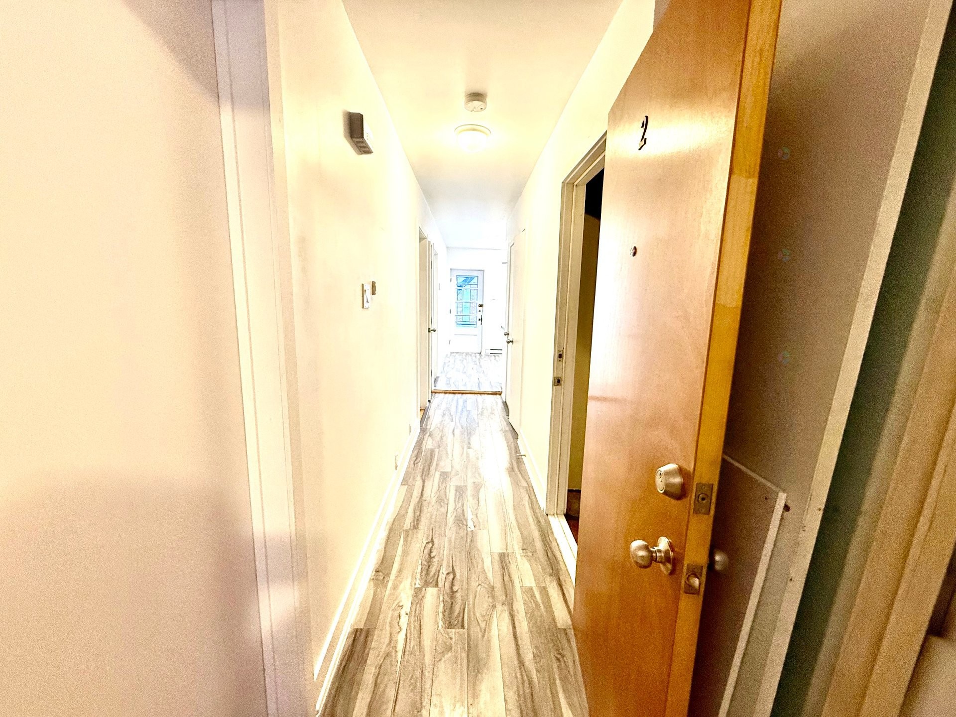 Corridor - 2-5385 10E Avenue, Montréal (Rosemont/La Petite-Patrie), QC - Indoor Photo Showing Other Room