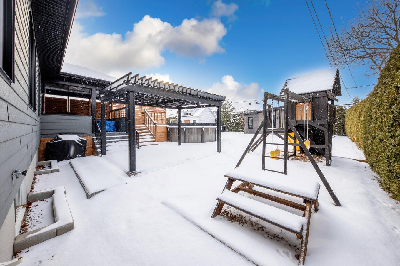 Cour - 175 Rue Bella, Saint-Jean-Sur-Richelieu, QC - Outdoor