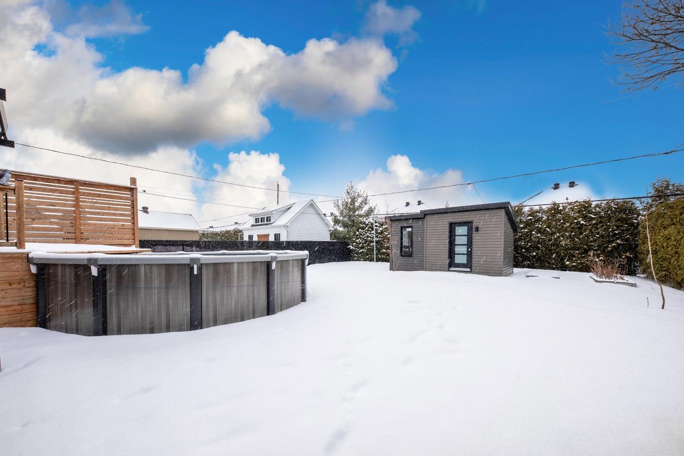Cour - 175 Rue Bella, Saint-Jean-Sur-Richelieu, QC - Outdoor