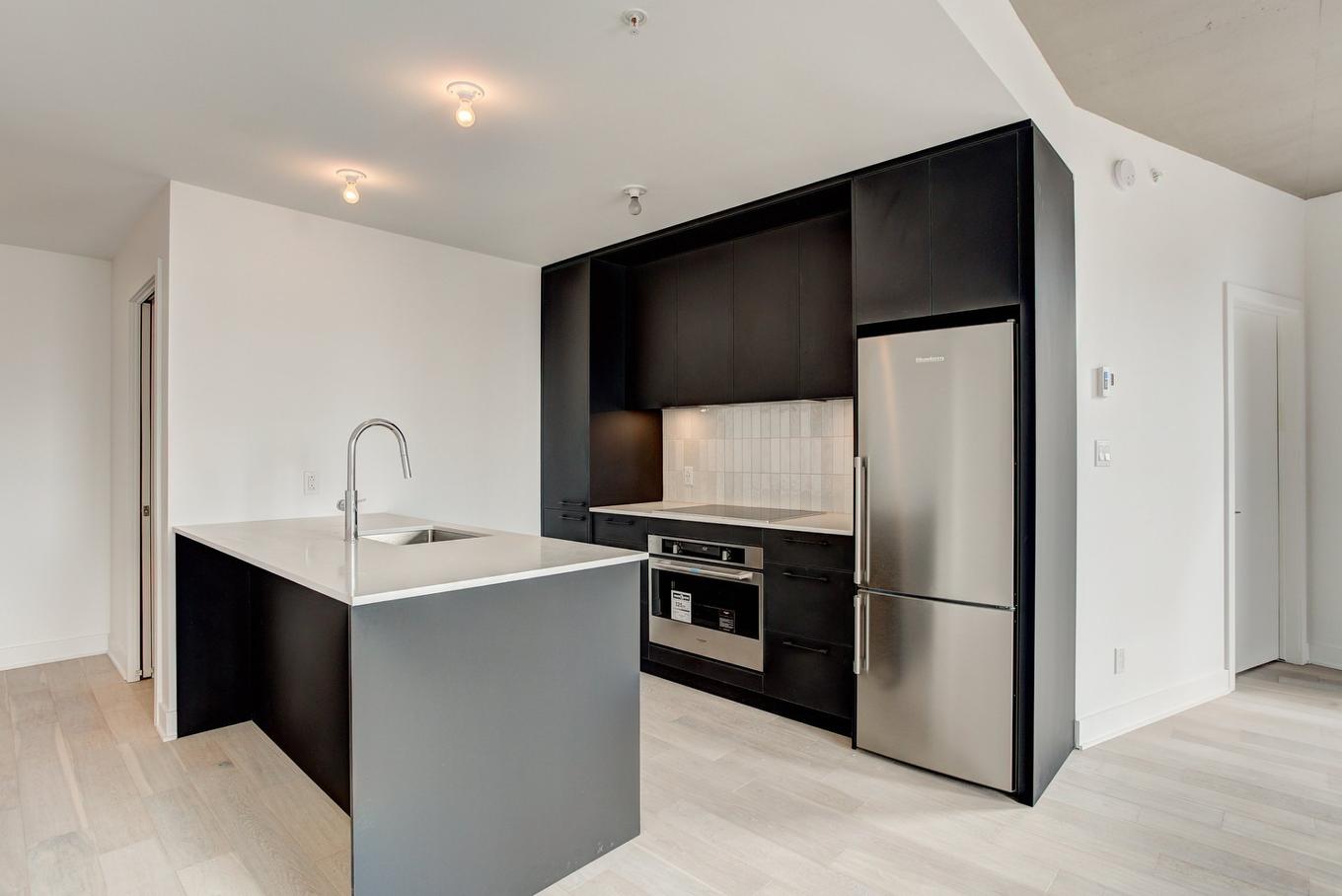 Cuisine - 1024-7227 Boul. Newman, Montréal (Lasalle), QC - Indoor Photo Showing Kitchen