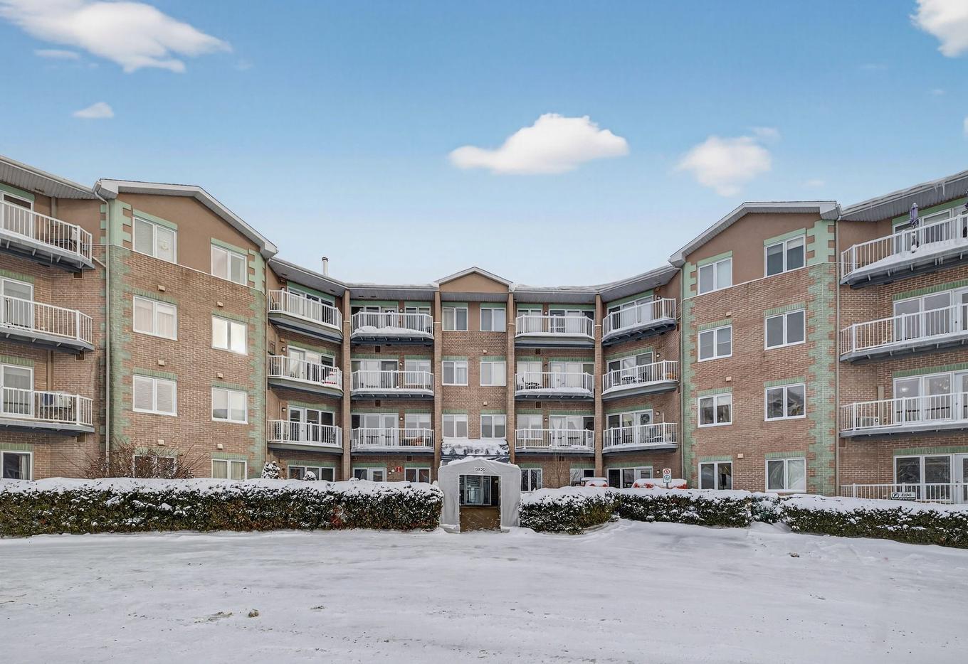 Frontage - 410-5520 Boul. Henri-Bourassa, Québec (Charlesbourg), QC - Outdoor With Facade