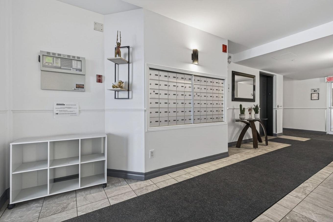 Other - 410-5520 Boul. Henri-Bourassa, Québec (Charlesbourg), QC - Indoor Photo Showing Other Room