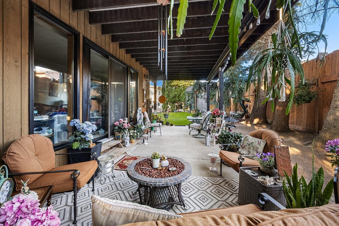 1804 13Th Avenue, Cranbrook, BC - Outdoor With Deck Patio Veranda With Exterior