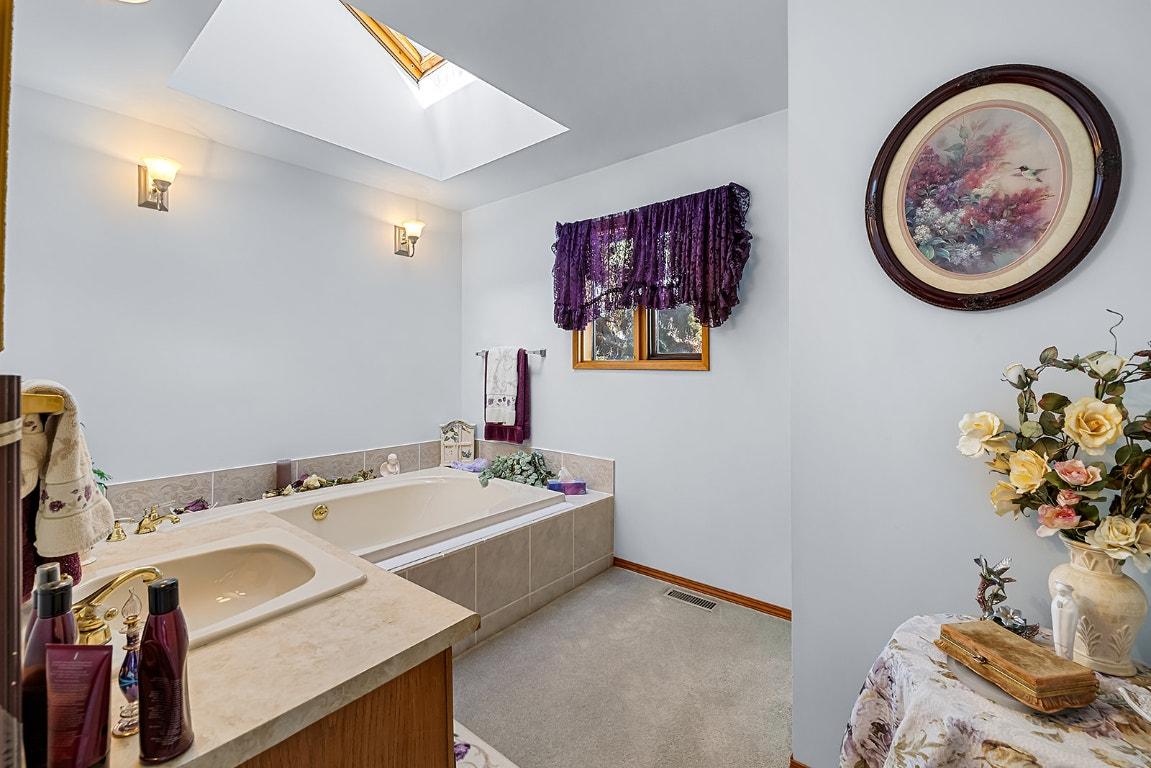 1804 13Th Avenue, Cranbrook, BC - Indoor Photo Showing Bathroom