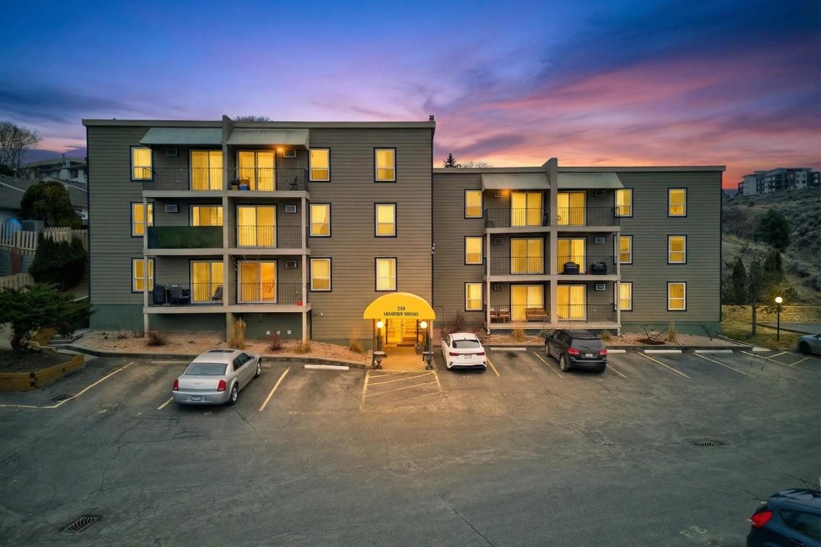 107-751 Grandview Terrace, Kamloops, BC - Outdoor With Balcony