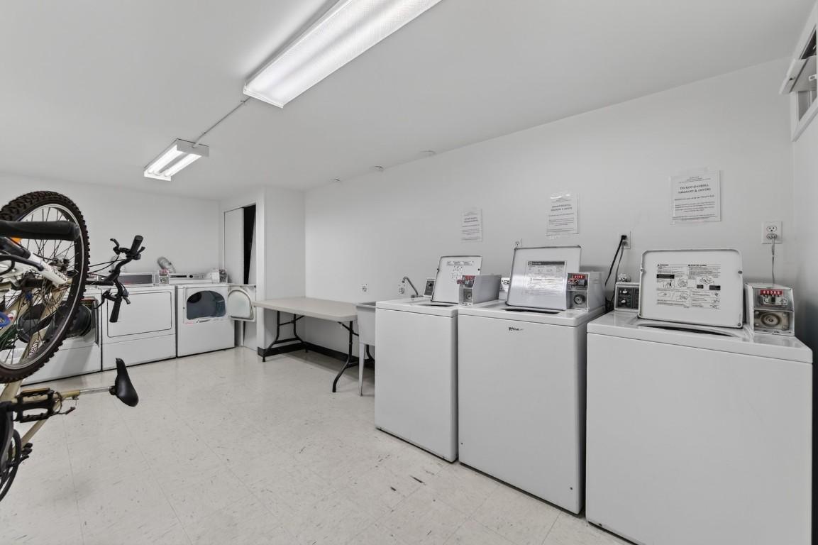 107-751 Grandview Terrace, Kamloops, BC - Indoor Photo Showing Laundry Room