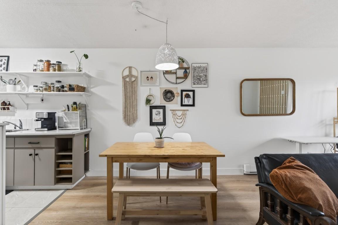 107-751 Grandview Terrace, Kamloops, BC - Indoor Photo Showing Dining Room