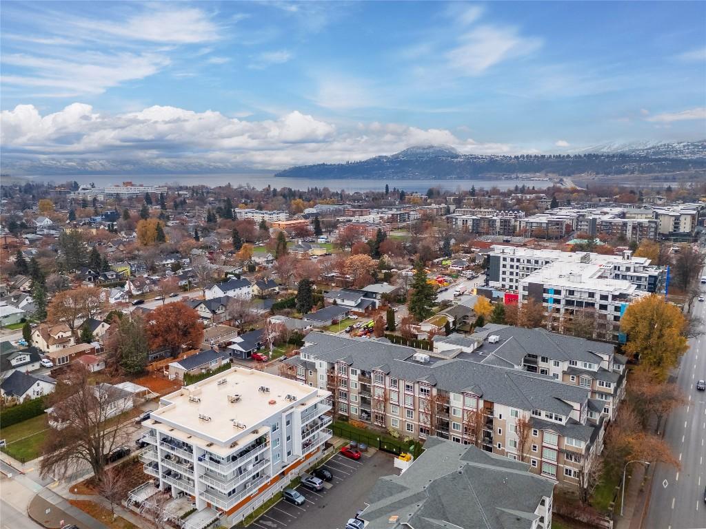 416-850 Saucier Avenue, Kelowna, BC - Outdoor With View