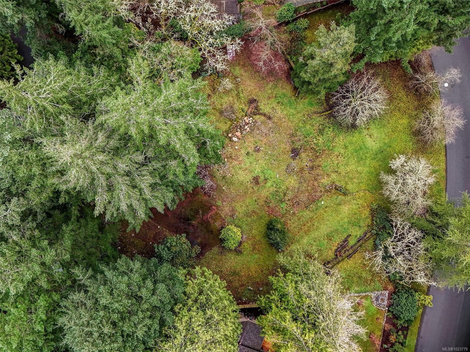 1005 Spiritwood Pl, Saanich, BC