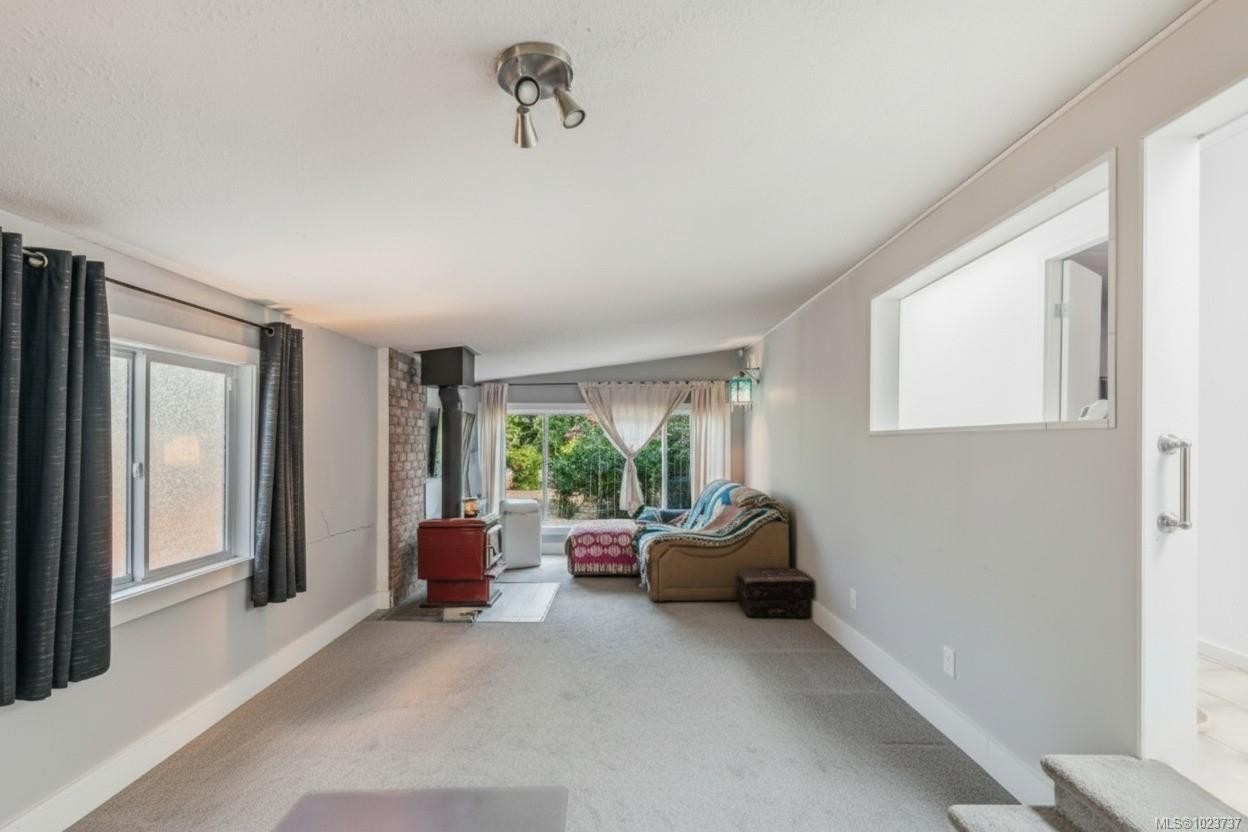 1520 King Rd, Qualicum Beach, BC