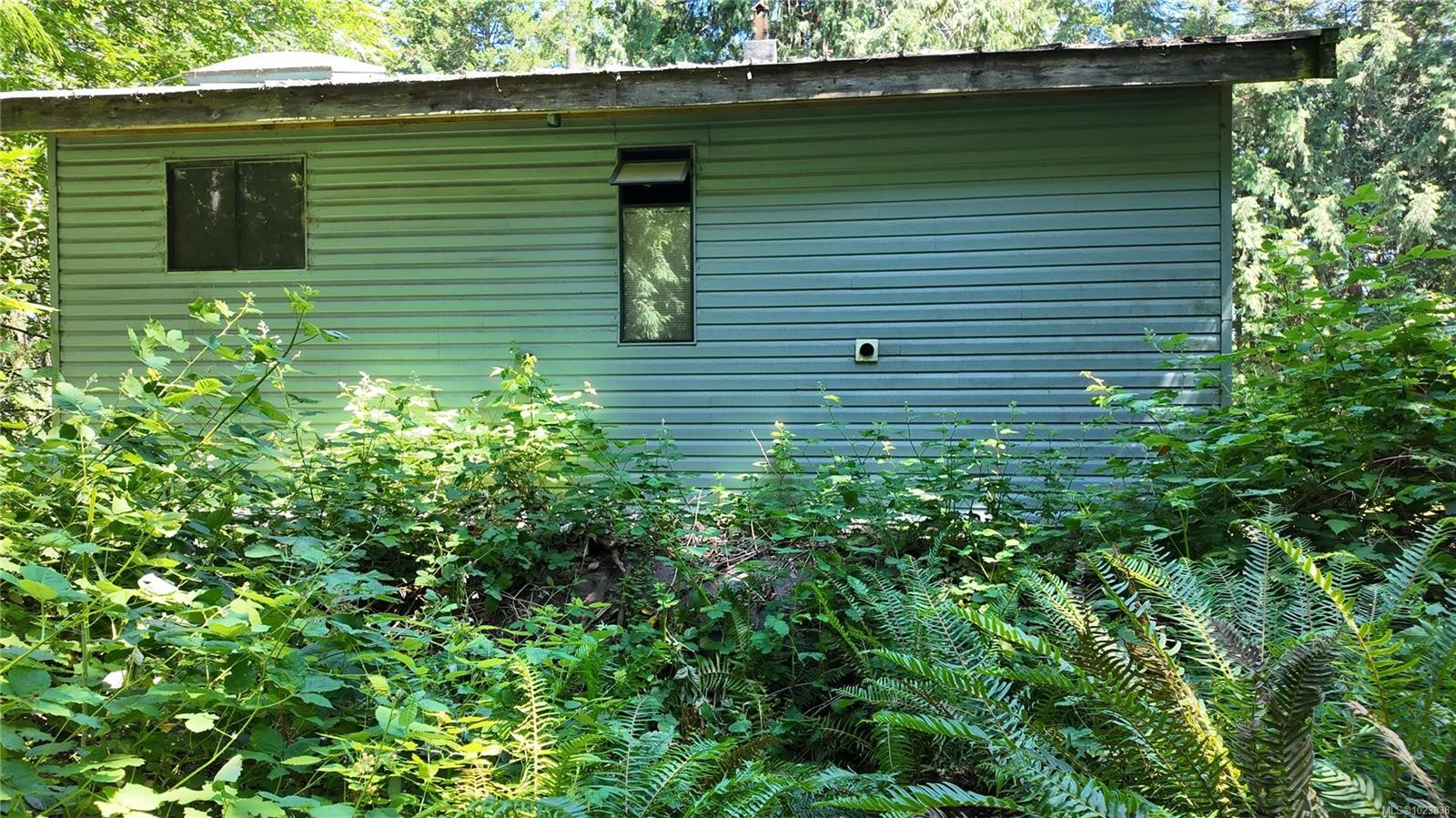 4480 Strachan Rd, Hornby Island, BC