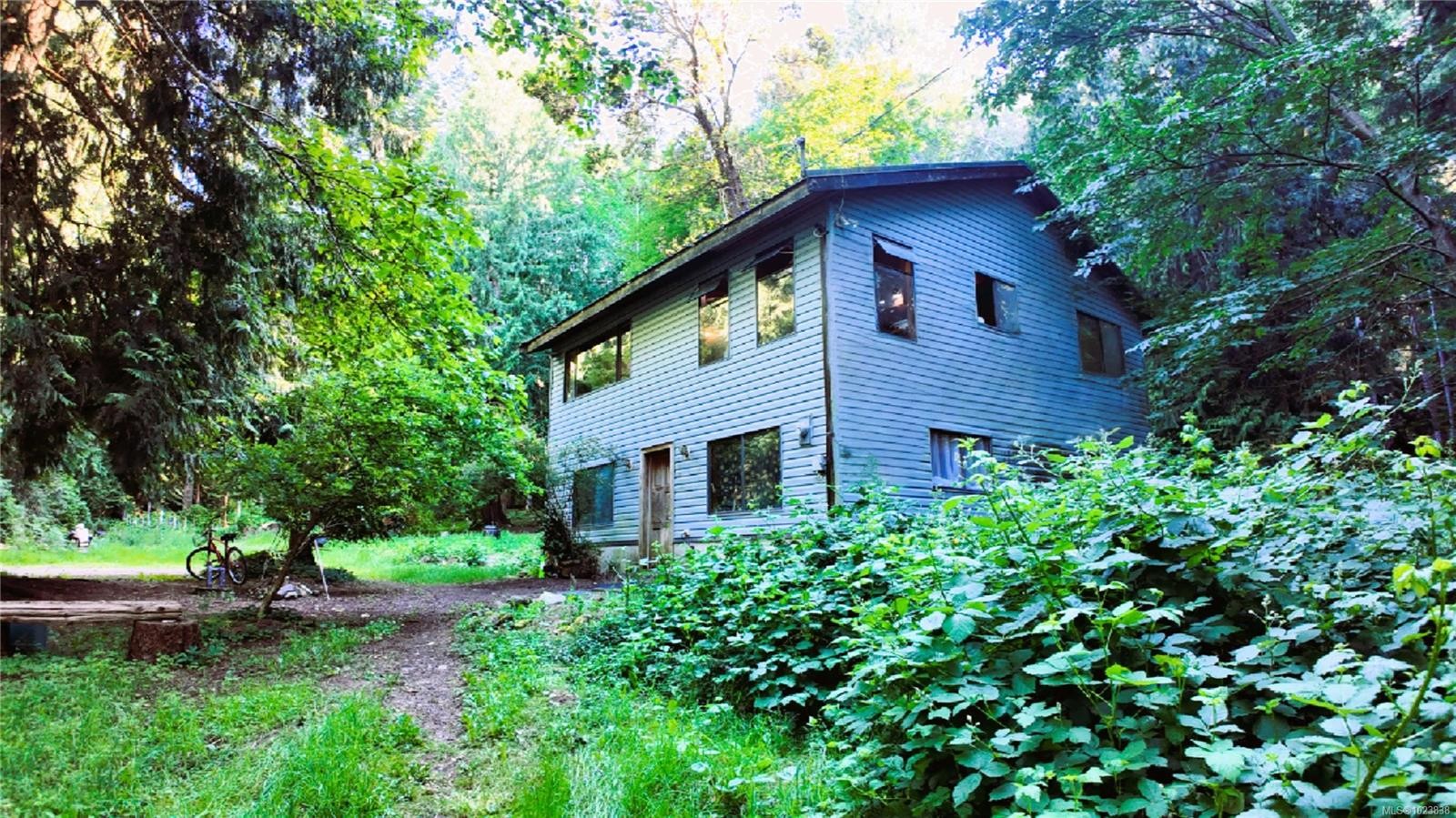 4480 Strachan Rd, Hornby Island, BC