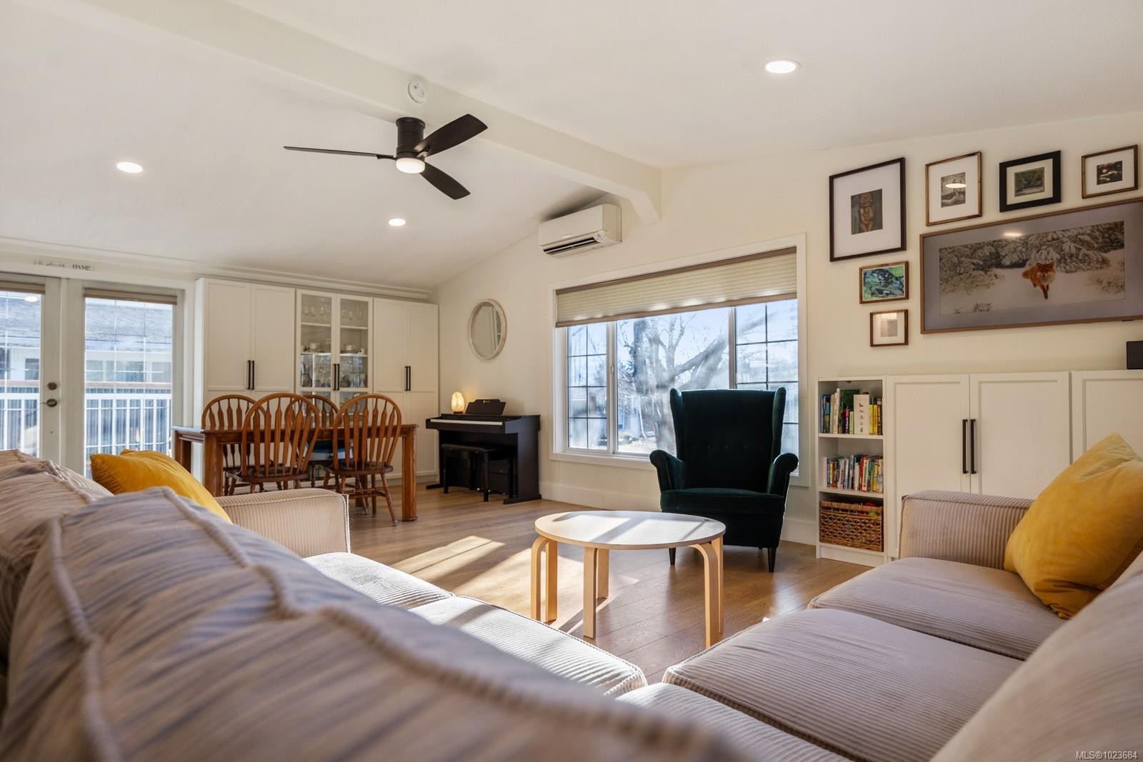 2153 Stadacona Dr, Comox, BC