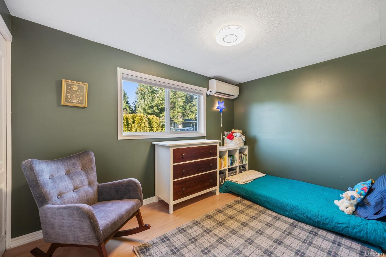 2153 Stadacona Dr, Comox, BC