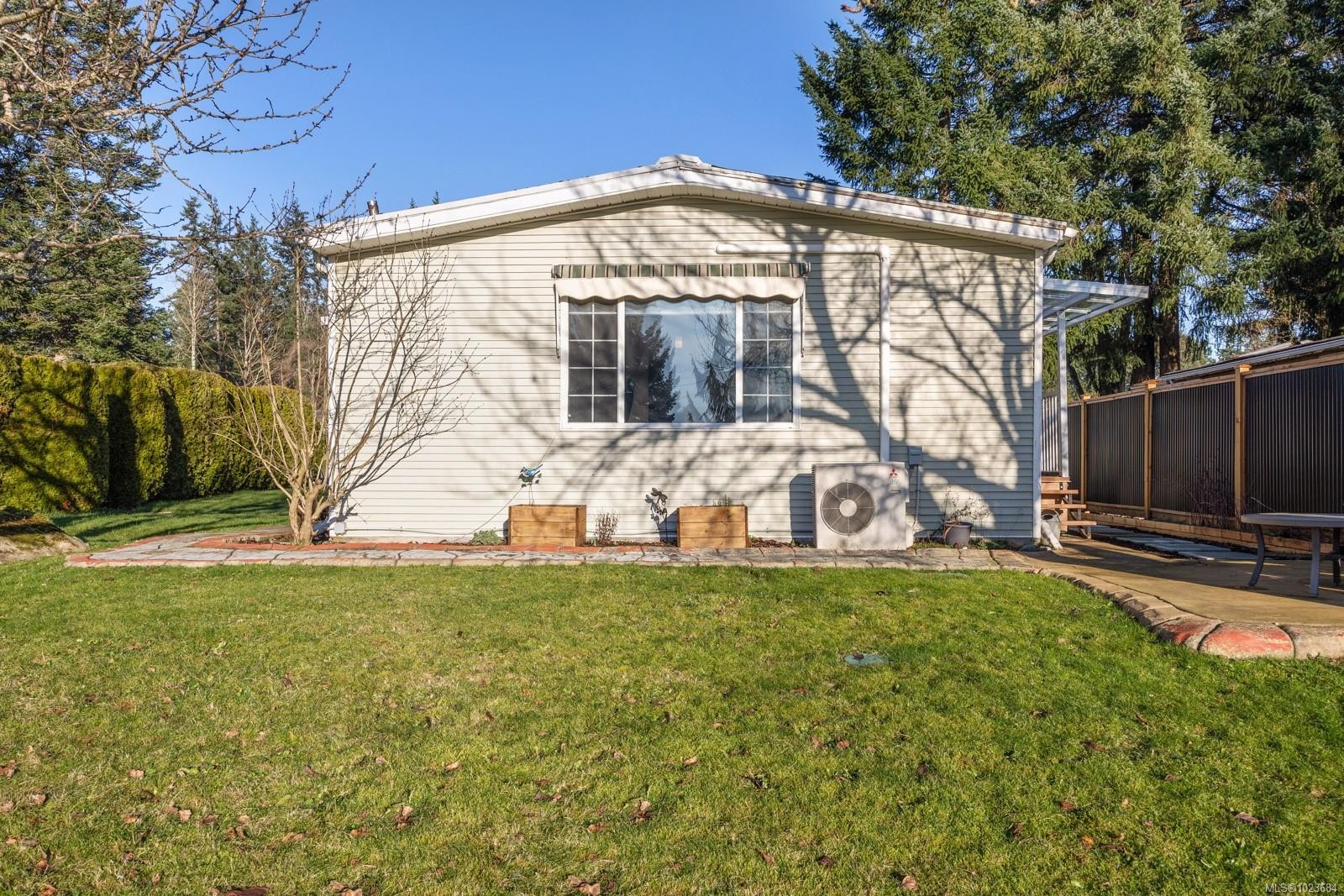 2153 Stadacona Dr, Comox, BC