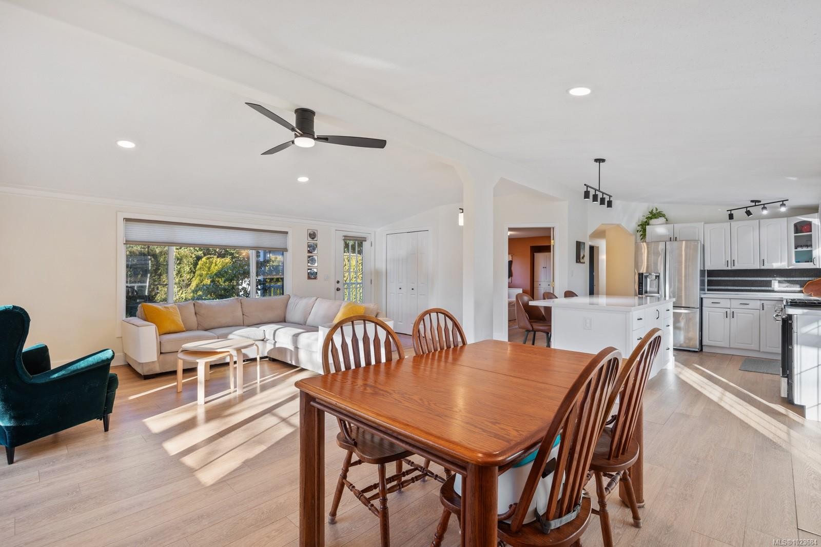 2153 Stadacona Dr, Comox, BC