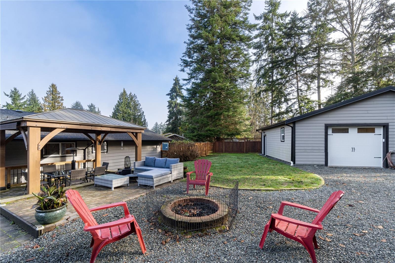 674 Hawthorne Rise, Parksville, BC