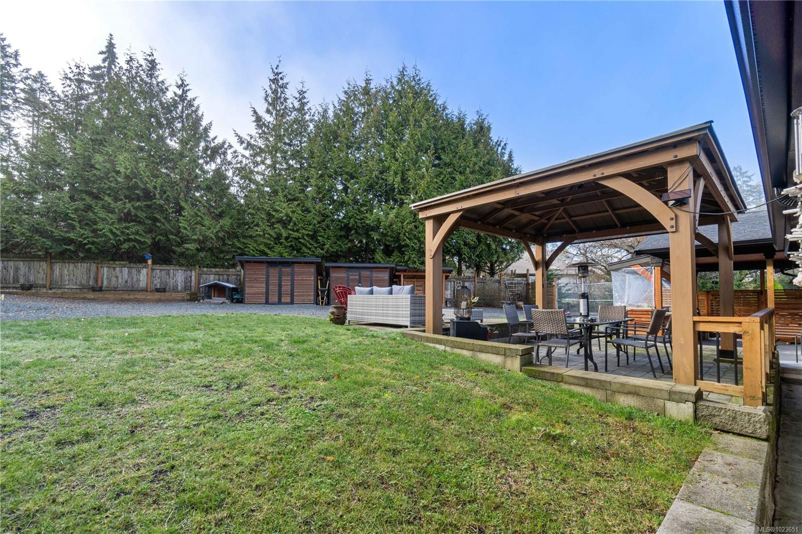 674 Hawthorne Rise, Parksville, BC