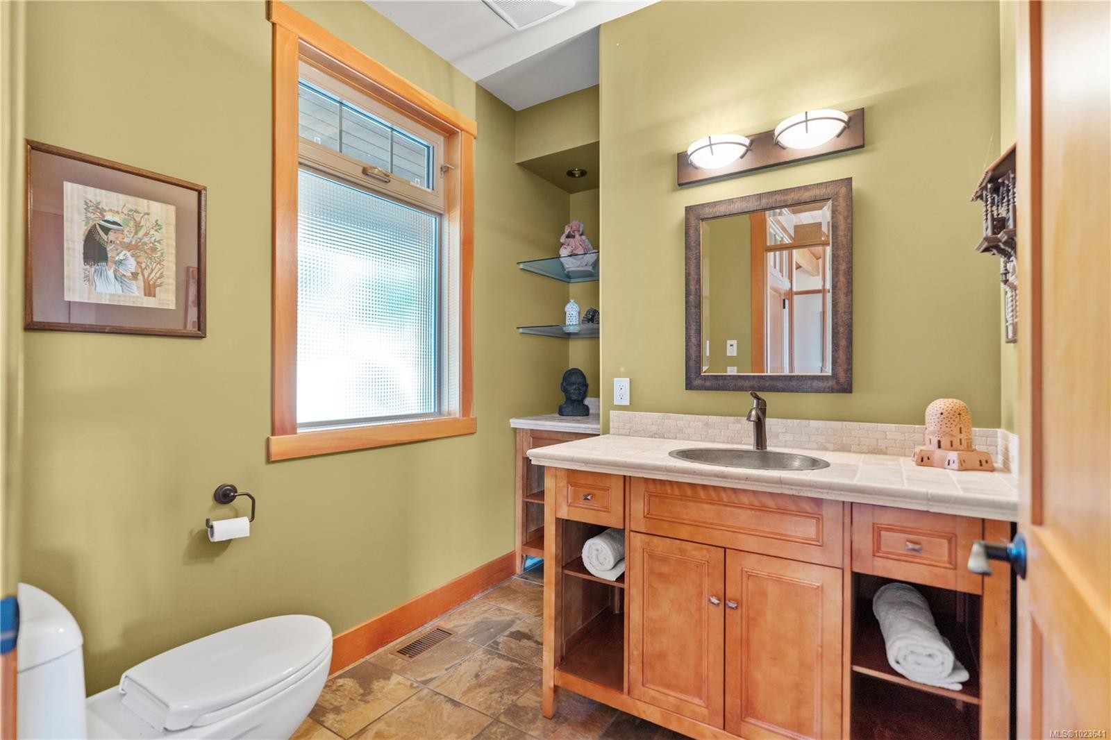 248 Suneagle Dr, Salt Spring, BC