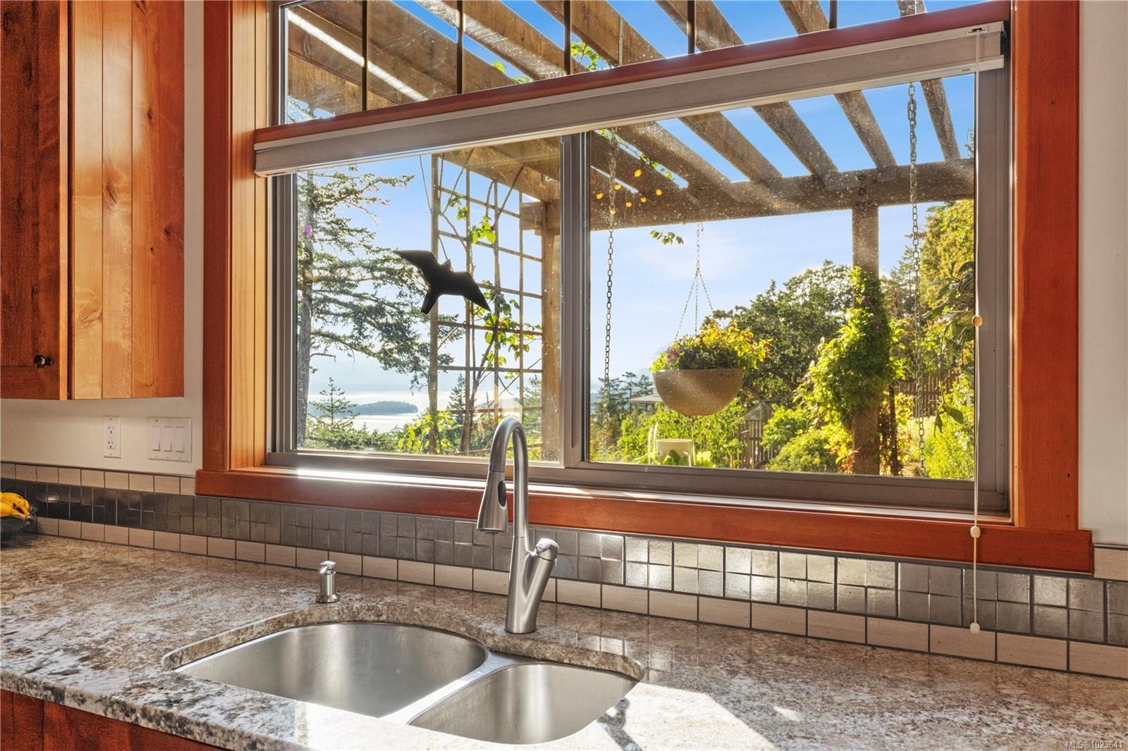 248 Suneagle Dr, Salt Spring, BC