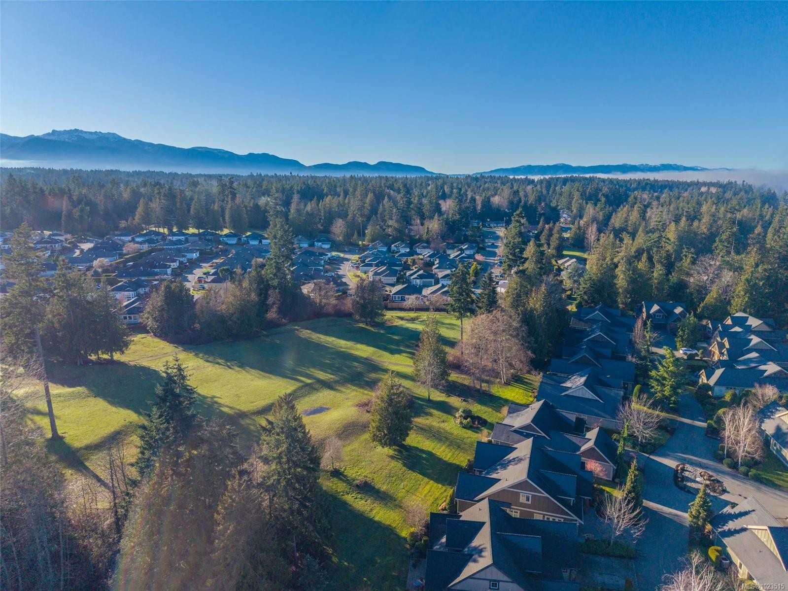 1293 Oceanside Dr, Qualicum Beach, BC