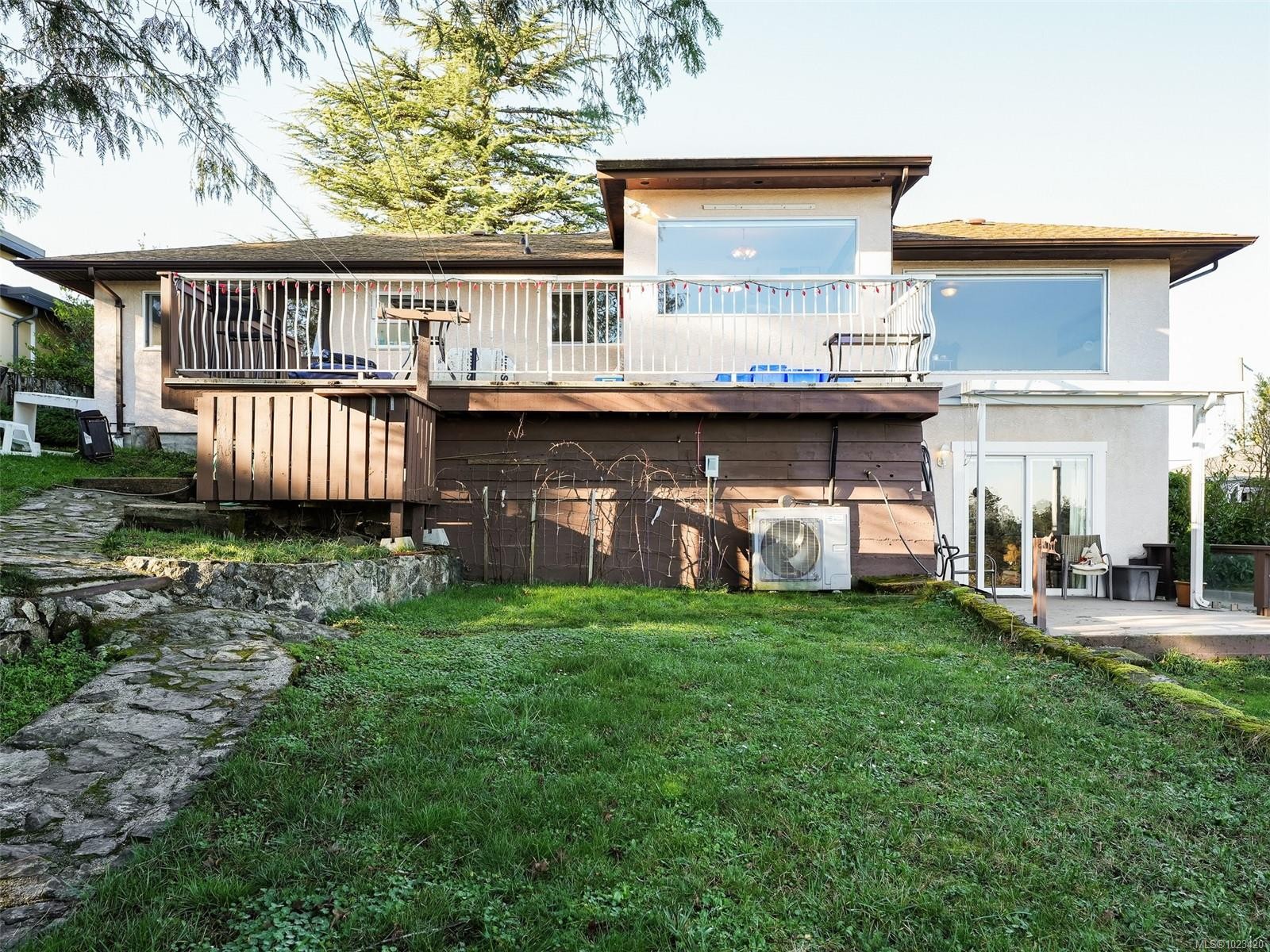 269 Glenairlie Dr, View Royal, BC