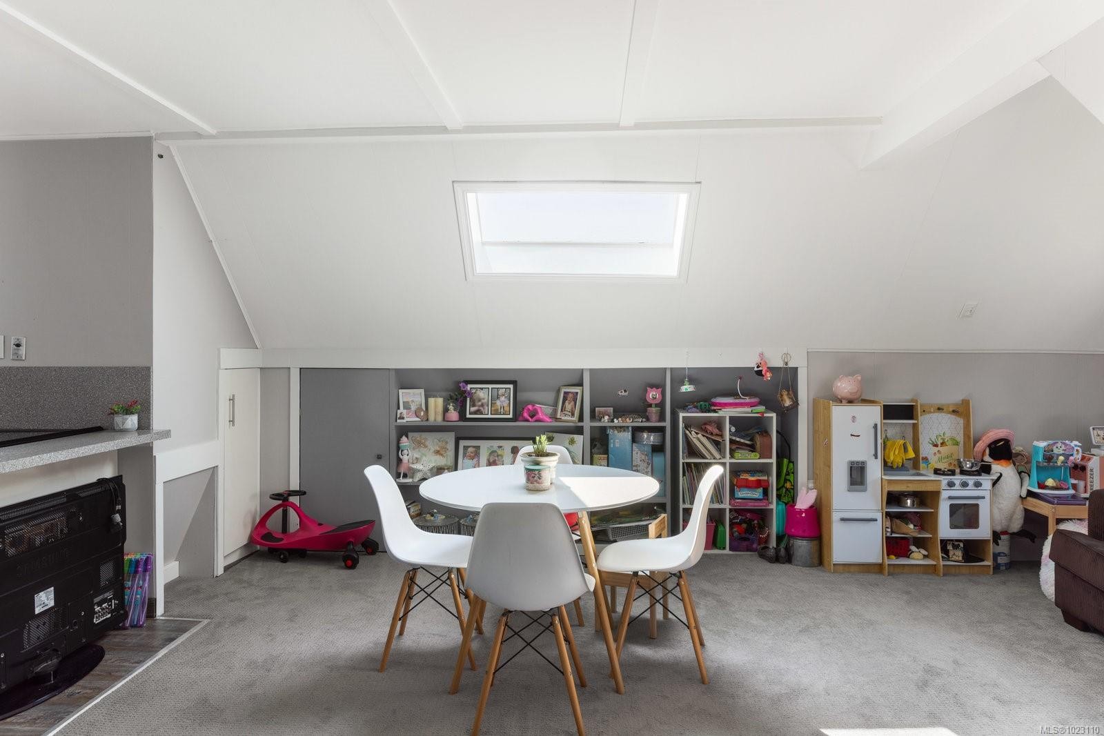 2393 Eastdowne Rd, Oak Bay, BC