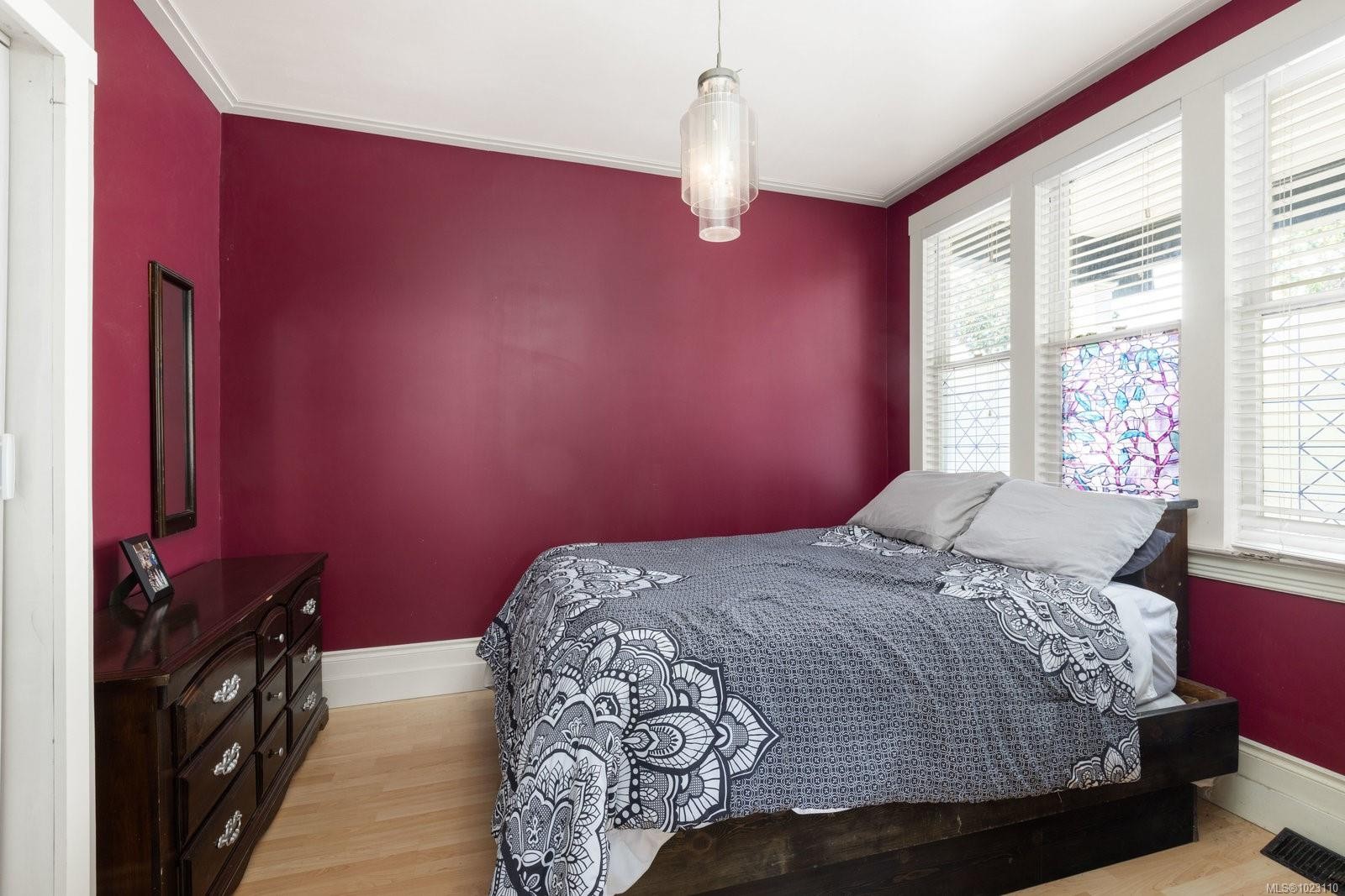 2393 Eastdowne Rd, Oak Bay, BC